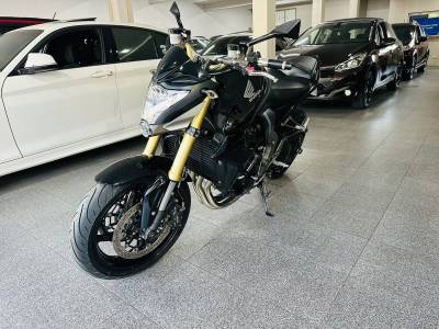 HONDA - CB 1000R - 2012/2012 - Preta - R$ 44.900,00