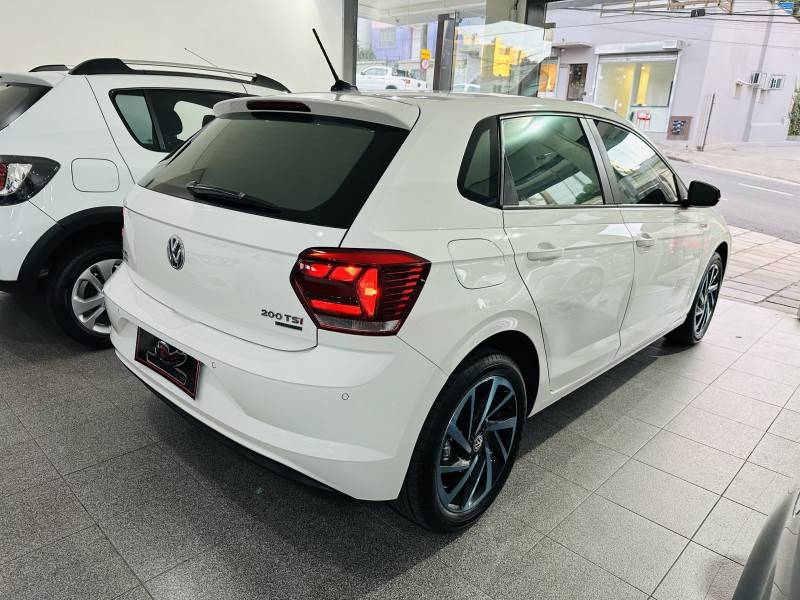 VOLKSWAGEN - POLO - 2020/2020 - Branca - R$ 91.900,00
