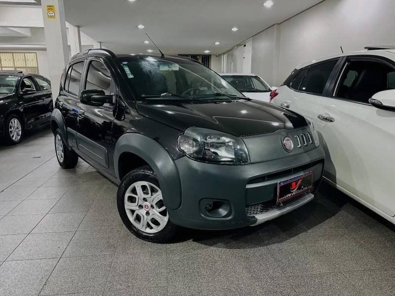 FIAT - UNO - 2012/2012 - Preta - R$ 34.900,00