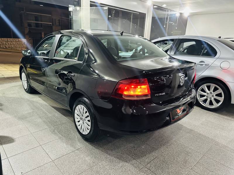 VOLKSWAGEN - VOYAGE - 2010/2010 - Preta - R$ 31.900,00