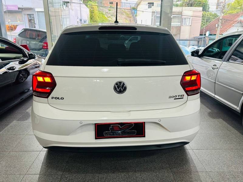 VOLKSWAGEN - POLO - 2020/2020 - Branca - R$ 78.900,00