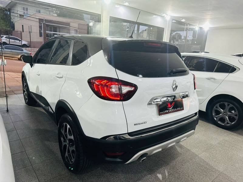 RENAULT - CAPTUR - 2018/2018 - Branca - R$ 76.900,00