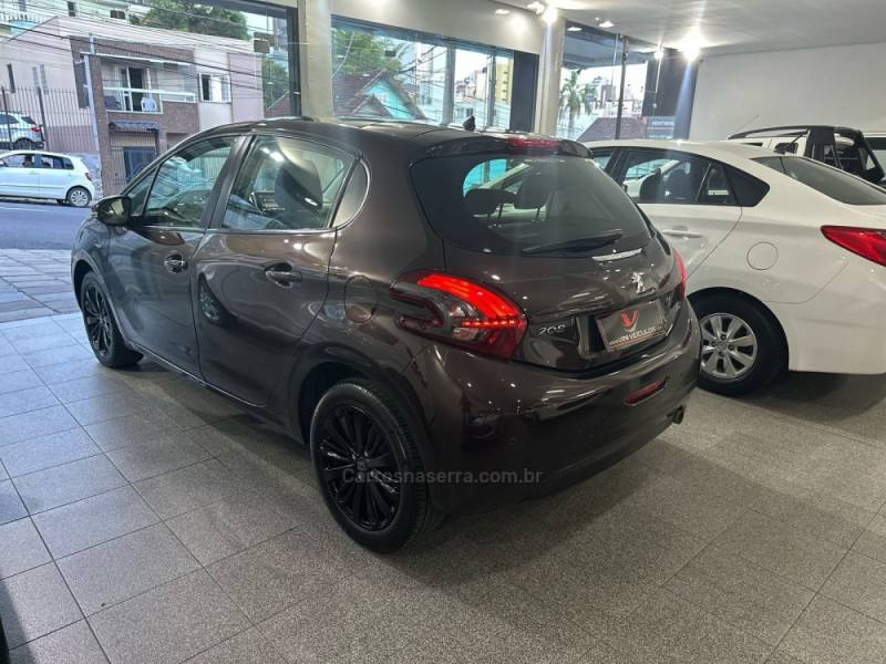 PEUGEOT - 208 - 2020/2020 - Marrom - R$ 68.900,00
