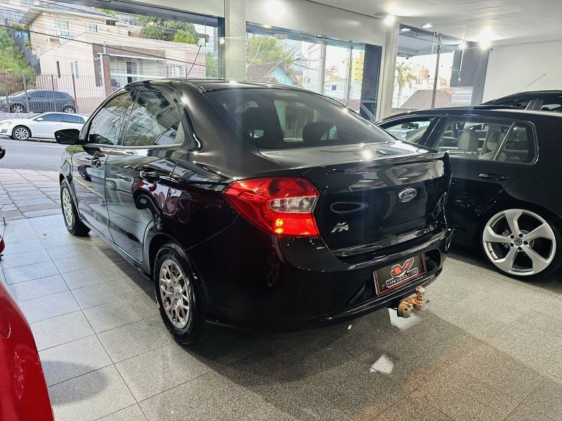 FORD - KA + - 2015/2015 - Preta - R$ 43.900,00