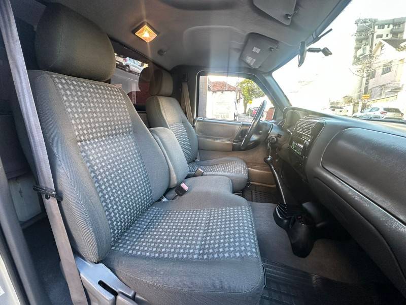 FORD - RANGER - 2008/2008 - Prata - Sob Consulta