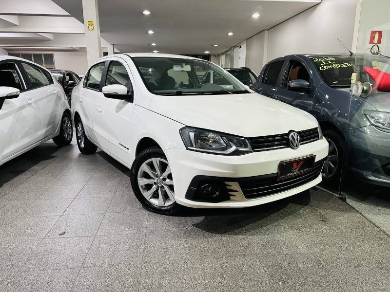 VOLKSWAGEN - VOYAGE - 2018/2019 - Branca - R$ 55.900,00