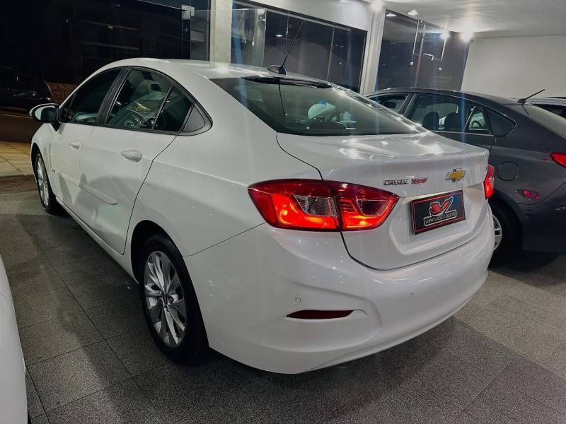 CHEVROLET - CRUZE - 2018/2018 - Branca - R$ 84.900,00