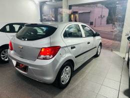 CHEVROLET - ONIX - 2018/2018 - Prata - R$ 49.900,00