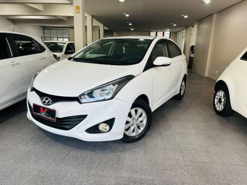 HYUNDAI - HB20S - 2015/2015 - Branca - R$ 53.900,00