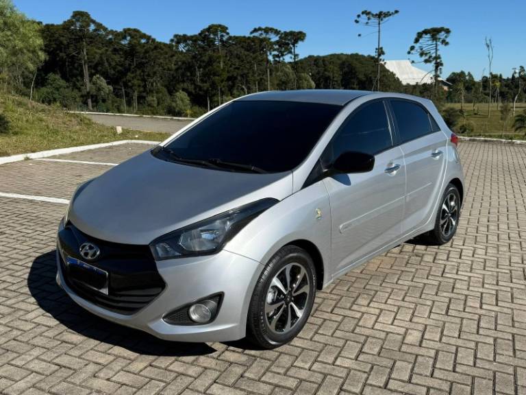 HYUNDAI - HB20 - 2015/2015 - Prata - R$ 53.900,00