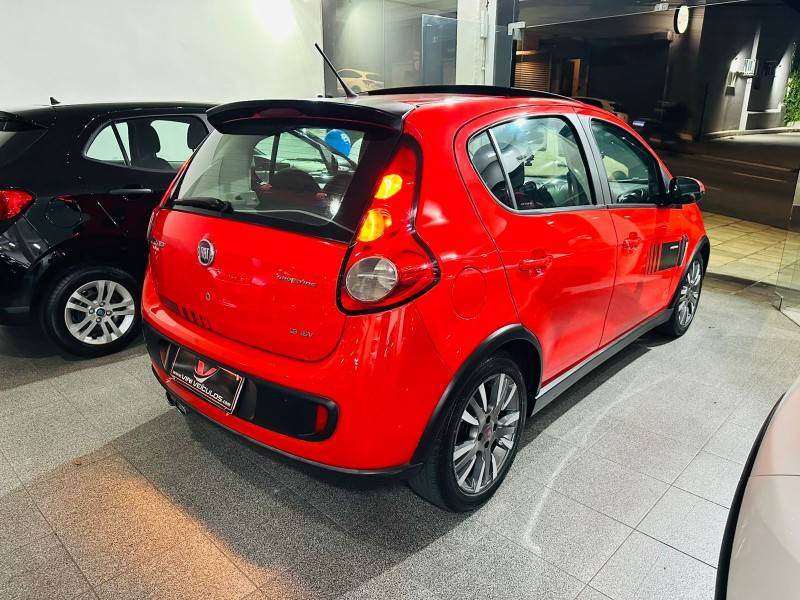FIAT - PALIO - 2014/2014 - Vermelha - R$ 45.900,00