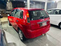 FORD - FIESTA - 2013/2013 - Vermelha - R$ 21.900,00