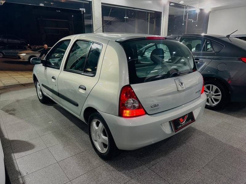 RENAULT - CLIO - 2009/2009 - Prata - R$ 25.900,00