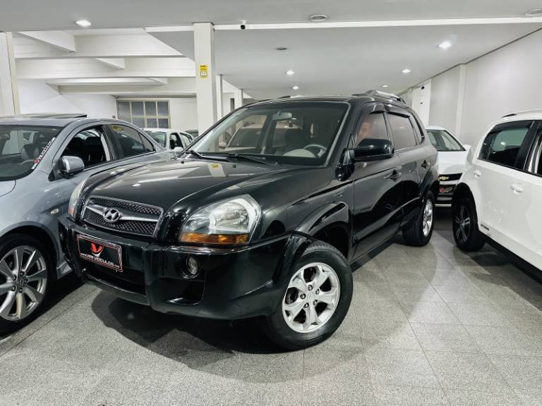 HYUNDAI - TUCSON - 2013/2013 - Preta - R$ 47.900,00