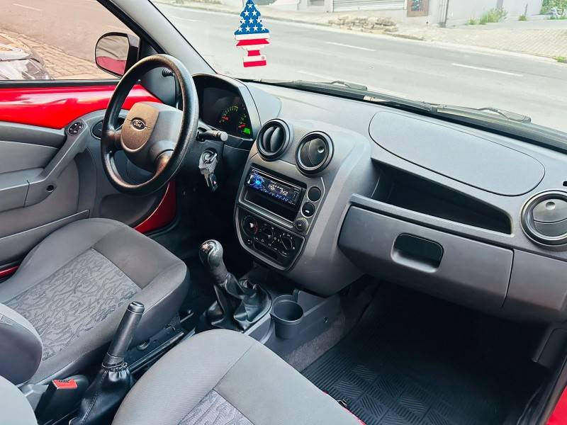 FORD - KA - 2011/2011 - Vermelha - R$ 24.900,00