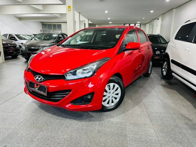 HYUNDAI - HB20 - 2013/2013 - Vermelha - R$ 40.900,00