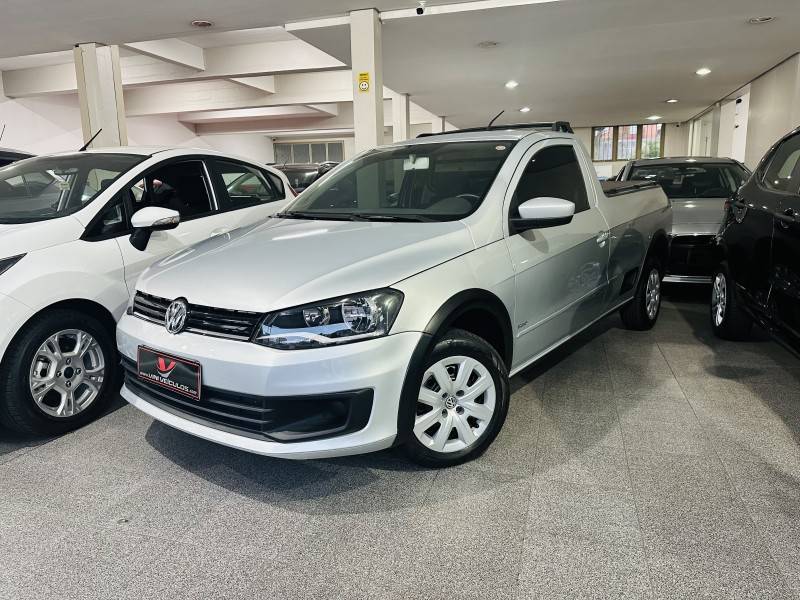VOLKSWAGEN - SAVEIRO - 2014/2014 - Prata - R$ 47.900,00