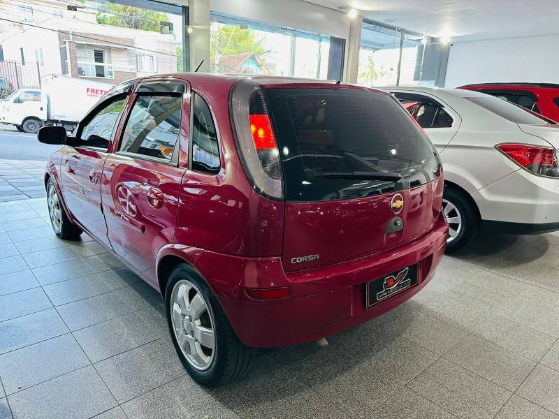 CHEVROLET - CORSA - 2009/2009 - Vermelha - R$ 23.900,00