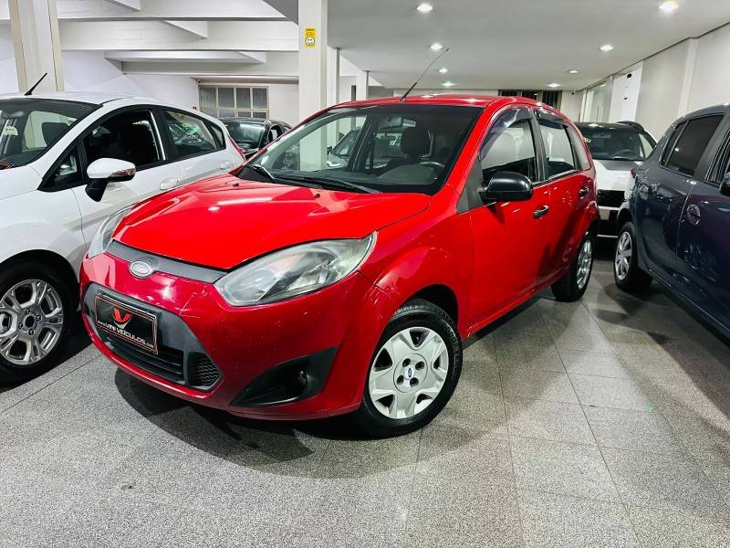 FORD - FIESTA - 2013/2013 - Vermelha - R$ 21.900,00