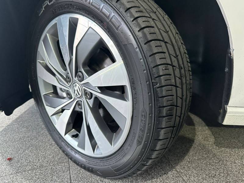 VOLKSWAGEN - POLO - 2020/2020 - Branca - R$ 78.900,00