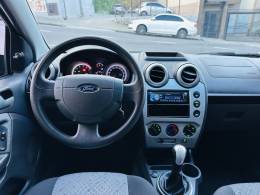 FORD - FIESTA - 2014/2014 - Preta - R$ 34.900,00