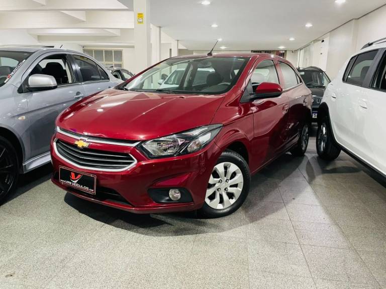 CHEVROLET - ONIX - 2018/2018 - Vermelha - Sob Consulta
