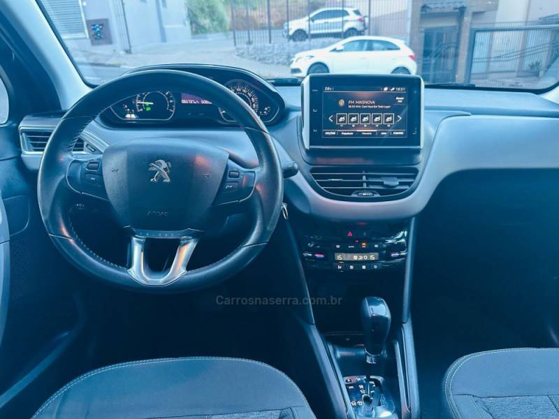 PEUGEOT - 208 - 2020/2020 - Marrom - R$ 68.900,00