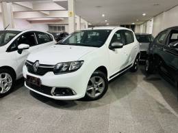 RENAULT - SANDERO - 2018/2018 - Branca - R$ 43.900,00
