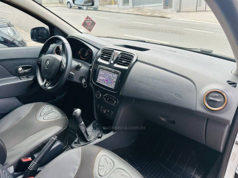 RENAULT - SANDERO - 2019/2019 - Branca - R$ 58.900,00