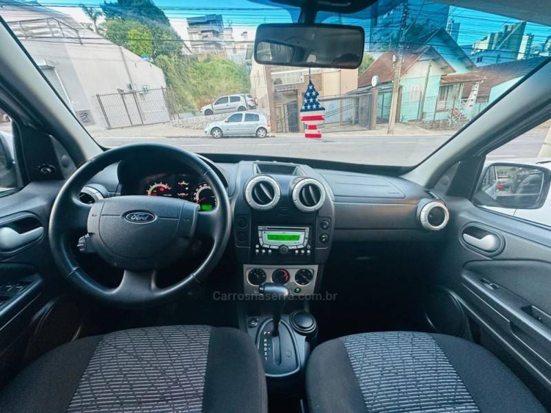 FORD - ECOSPORT - 2011/2011 - Prata - R$ 39.900,00