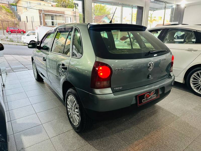 VOLKSWAGEN - GOL - 2009/2009 - Verde - R$ 24.900,00