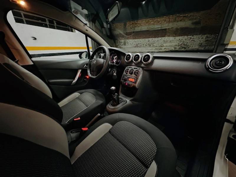 CITROËN - C3 - 2016/2016 - Branca - R$ 44.900,00