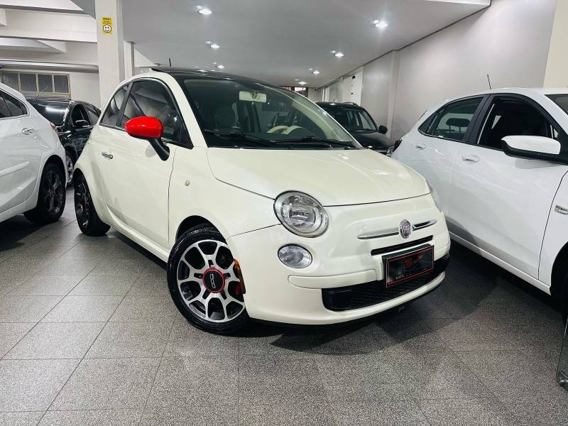 FIAT - 500 - 2012/2012 - Branca - R$ 46.900,00