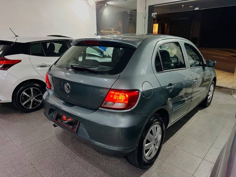 VOLKSWAGEN - GOL - 2010/2010 - Cinza - R$ 28.900,00
