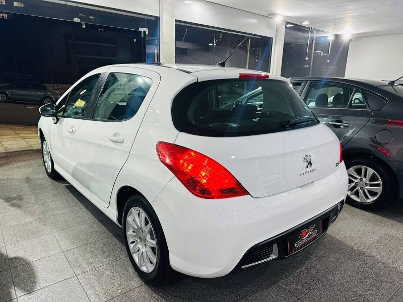 PEUGEOT - 308 - 2014/2014 - Branca - R$ 43.900,00