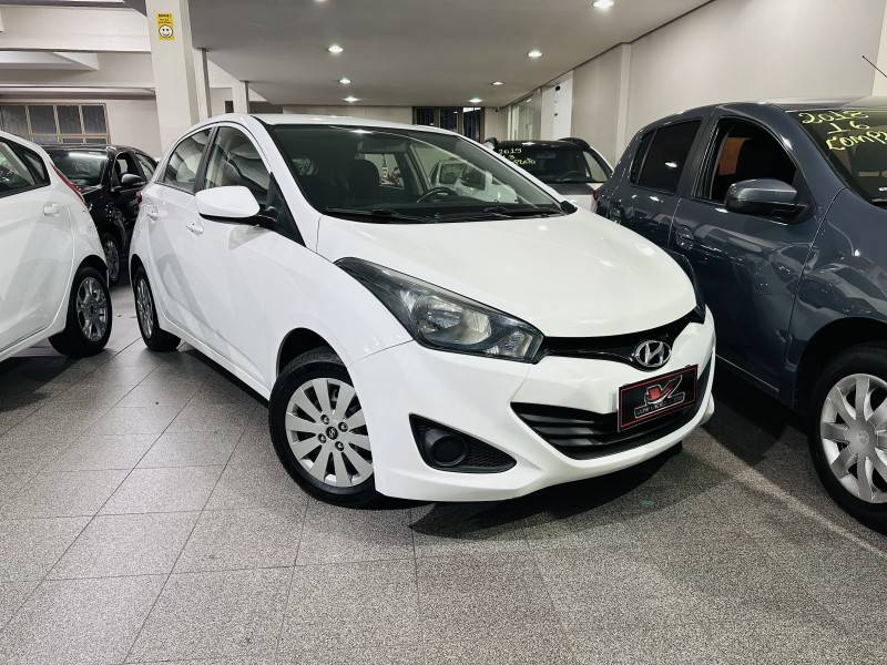 HYUNDAI - HB20 - 2015/2015 - Branca - R$ 44.900,00