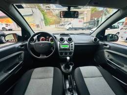 FORD - FIESTA - 2012/2012 - Preta - R$ 33.900,00