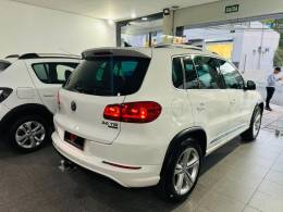 VOLKSWAGEN - TIGUAN - 2014/2014 - Branca - R$ 77.900,00