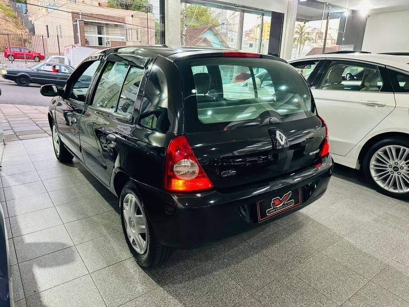 RENAULT - CLIO - 2011/2010 - Preta - R$ 19.900,00