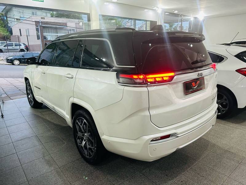JEEP - COMMANDER - 2023/2023 - Branca - R$ 189.900,00