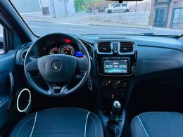RENAULT - SANDERO - 2018/2018 - Branca - R$ 43.900,00
