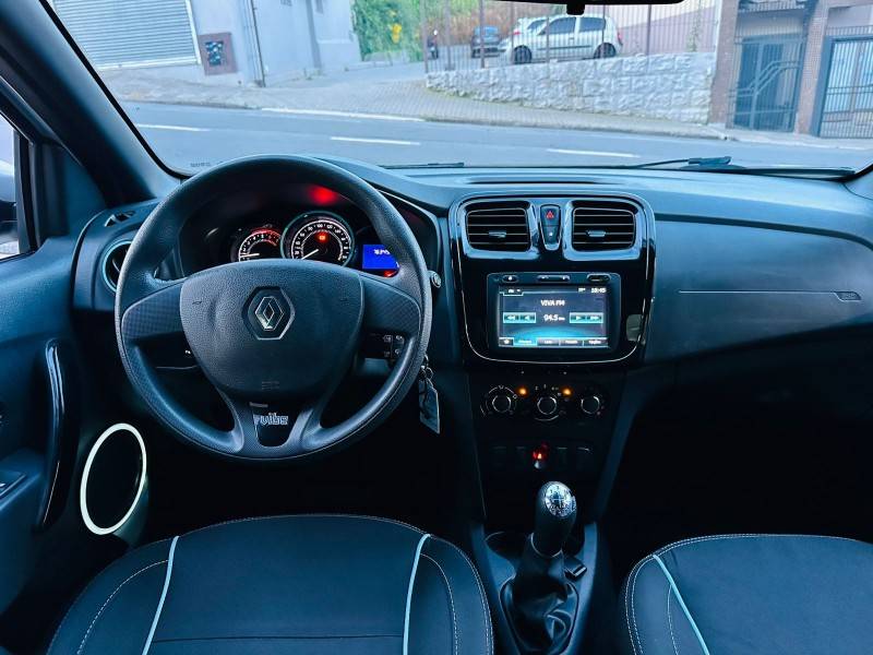 RENAULT - SANDERO - 2018/2018 - Branca - R$ 43.900,00