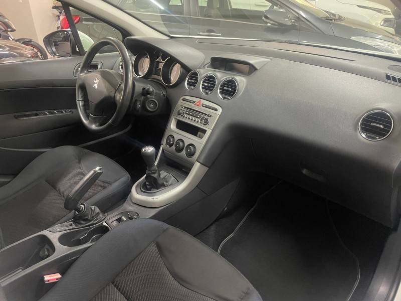 PEUGEOT - 308 - 2014/2014 - Branca - R$ 43.900,00