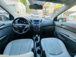 HYUNDAI - HB20S - 2015/2015 - Branca - R$ 53.900,00