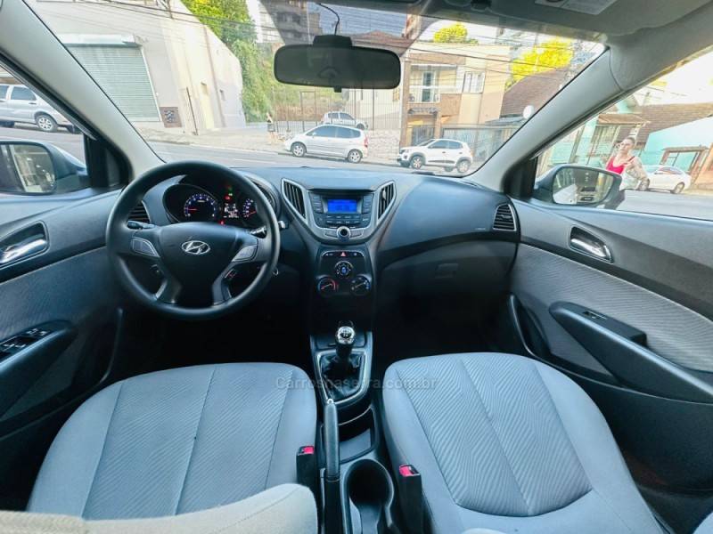 HYUNDAI - HB20S - 2015/2015 - Branca - R$ 53.900,00