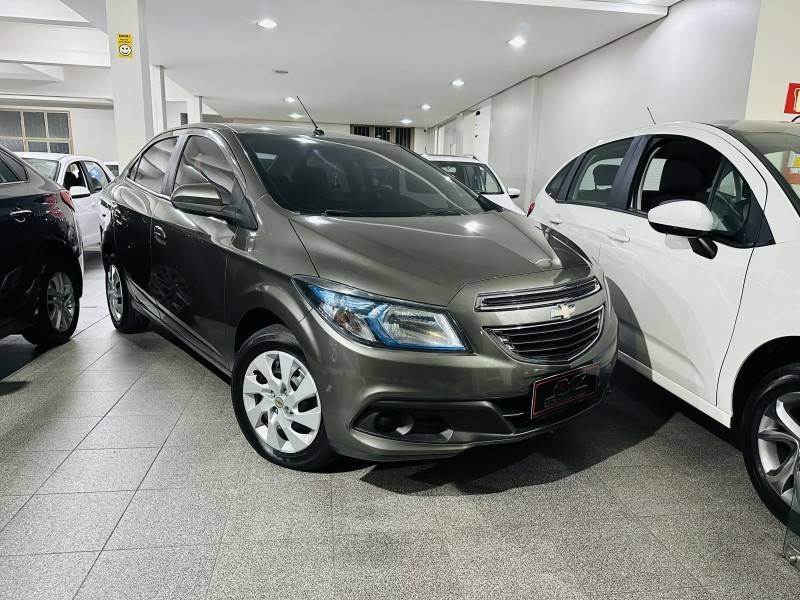 CHEVROLET - PRISMA - 2015/2015 - Cinza - R$ 49.900,00