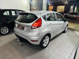 FORD - FIESTA - 2015/2015 - Prata - R$ 45.900,00