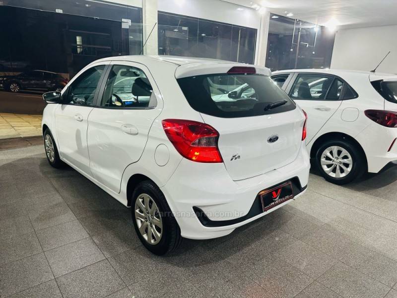 FORD - KA - 2019/2019 - Branca - R$ 45.900,00