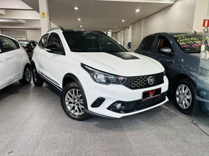 FIAT - ARGO - 2019/2019 - Branca - R$ 68.900,00