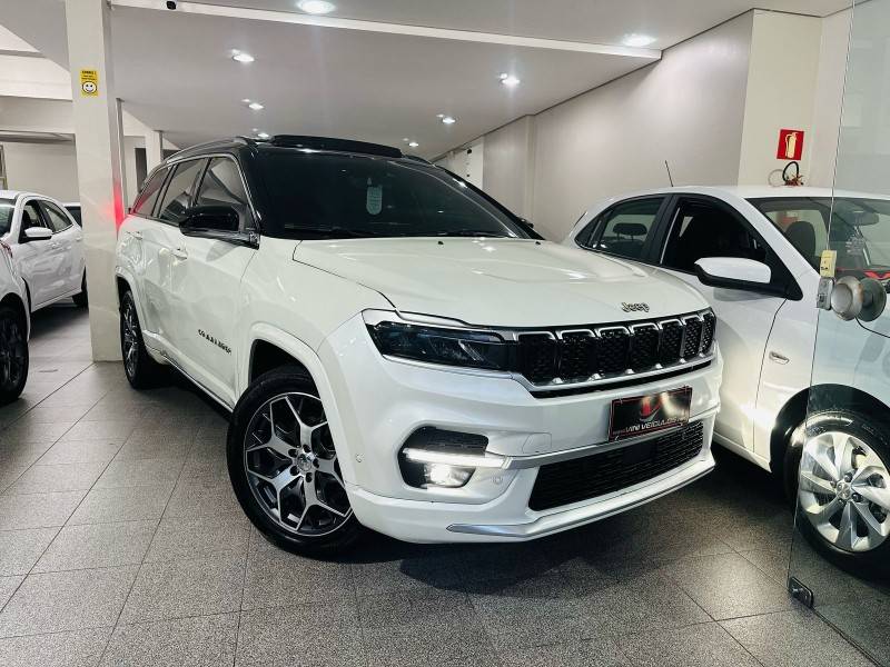 JEEP - COMMANDER - 2023/2023 - Branca - R$ 189.900,00